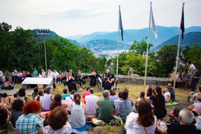 Around Piazzolla. Passeggiata in musica al tramonto alla Torre del Baradello